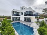 Girne Alsancak Satılık 4+1 Lüks Villa
