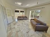Girne Bellapais Satılık 3+1 havuzlu villa