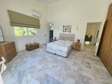 Girne Bellapais Satılık 3+1 havuzlu villa