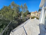 Girne Bellapais Satılık 3+1 havuzlu villa