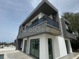 Girne Çatalköy'de Özel Havuzlu 3+1 Villa Satılık