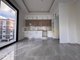 Merkez Girne'de, Türk tapulu lüks 2+1 daire fırsatı