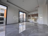 Merkez Girne'de, Türk tapulu lüks 2+1 daire fırsatı