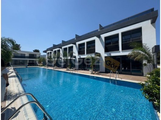 Girne Karşıyaka'da 2+1 satılık Town House