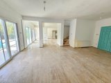 Girne Ozanköy Satılık 4+1 Havuzlu Villa / Türk Tapu / Yarısı Peşin Kalan 84 ay Faizsiz Ödeme