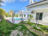 Girne Ozanköy Satılık 4+1 Havuzlu Villa / Türk Tapu / Yarısı Peşin Kalan 84 ay Faizsiz Ödeme