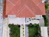 LEFKOŞA’nın EN NEZİH SEMTİ YENİKENT’de VİLLALAR BÖLGESİNDE SOLAR SİSTEMLİ 2+1 ENSUITE KİRALIK VİLLA