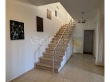 LEFKOŞA’nın EN NEZİH SEMTİ YENİKENT’de VİLLALAR BÖLGESİNDE SOLAR SİSTEMLİ 2+1 ENSUITE KİRALIK VİLLA