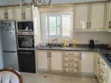 Günlük kiralık 3+1 özel havuzlu villa,Alsancak, Girne. Merit otellere ve denize yürüme mesafesinde