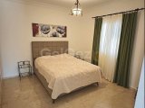 Günlük kiralık 3+1 özel havuzlu villa,Alsancak, Girne. Merit otellere ve denize yürüme mesafesinde