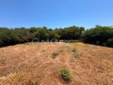 Girne Alsancak'ta Satılık Şık 3+1 Villa - Deniz Manzarası ve Bahçe Keyfi!
