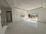 Girne Alsancak'ta 3+1 Satılık Villa