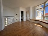 Girne Alsancak'ta 3+1 Satılık Villa