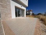 Girne Alsancak'ta 3+1 Satılık Villa