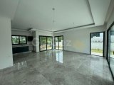Girne Çatalköy'de Özel Havuzlu 3+1 Villa Satılık