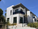 Girne Yeşiltepe'de 3+1 Satılık İkiz Villa