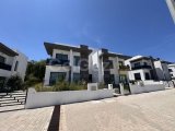 Girne Yeşiltepe'de 3+1 Satılık İkiz Villa