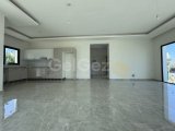 Girne Yeşiltepe'de 3+1 Satılık İkiz Villa