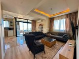 Girne'nin Kalbinde Satılık 2+1 Deniz ve Dağ Manzaralı Daire