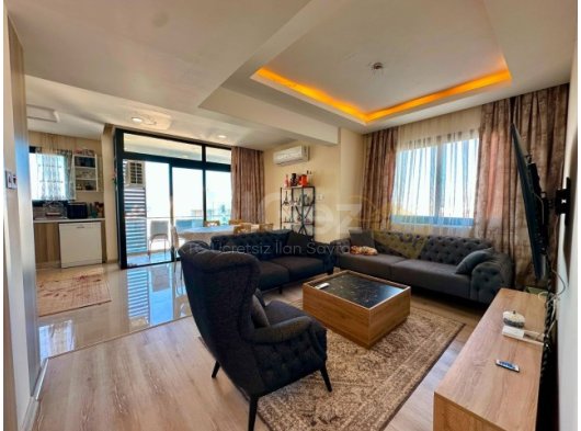 Girne'nin Kalbinde Satılık 2+1 Deniz ve Dağ Manzaralı Daire
