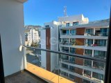 Girne'nin Kalbinde Satılık 2+1 Deniz ve Dağ Manzaralı Daire