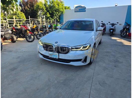 BMW523D XDRİVE