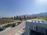 GİRNE / ÇATALKÖY ‘DE DAĞ VE DENİZ MANZARALI FULL EŞYALI HUZUR DOLU BİR KONUMDA HAVUZLU LÜKS VİLLA
