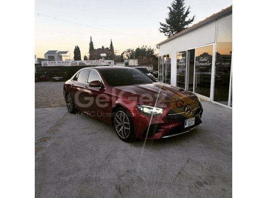 2021 MERCEDES E 200