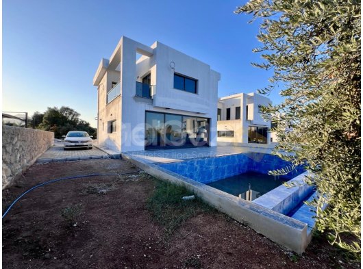 Satılık 3+1 villa, özel havuzlu. Çatalköy, Kyrenia. Türk koçan