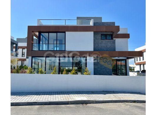 Satılık 4+1 lux ozel havuzlu villa. Catalkoy, Girne