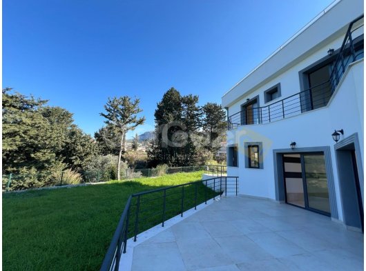 Satılık 4+1 lux villa, Alsancak, Girne. !!!!! TEK YETKİLİ !!!!!!!!