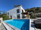 Satılık LÜX YENİ, taşınmaya hazır 4+1 özel havuzlu müstakil modern villa. Bellapais. Girne. TÜRK KOÇAN