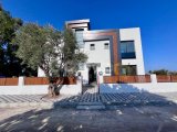 Satılık lüks, taşınmaya hazır 4+1 villa, Alsancak, Girne