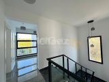 Girne Çatalköyde satılık lux 5+1 villa