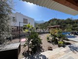 Satılık LÜX YENİ, taşınmaya hazır 4+1 özel havuzlu müstakil modern villa. Bellapais. Girne. TÜRK KOÇAN