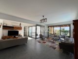 Satılık LÜX YENİ, taşınmaya hazır 4+1 özel havuzlu müstakil modern villa. Bellapais. Girne. TÜRK KOÇAN