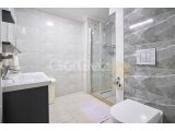 Girne merkezinde satılık modern ve lux 3+1 penthouse, özel havuzlu, özel çatı terası
