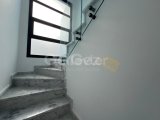 Satılık lüks, taşınmaya hazır 4+1 villa, Alsancak, Girne
