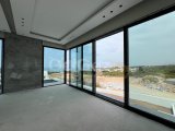 Satılık lüx özel havuzlu ve deniz manzaralı 4+1 villa, Çatalköy. Kyrenia