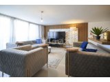 Girne merkezinde satılık modern ve lux 3+1 penthouse, özel havuzlu, özel çatı terası