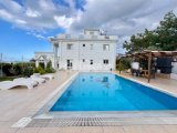 Satılık lüx 5+1 villa, Edremit, Girne