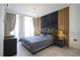 Girne merkezinde satılık modern ve lux 3+1 penthouse, özel havuzlu, özel çatı terası