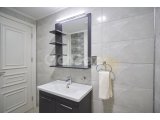 Girne merkezinde satılık modern ve lux 3+1 penthouse, özel havuzlu, özel çatı terası