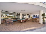 Girne merkezinde satılık modern ve lux 3+1 penthouse, özel havuzlu, özel çatı terası