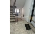 Girne merkez satılık komple bina. 18 Esyali apartman + lojman 10 oda. Yuksek kira getirisi