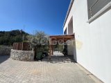 Satılık LÜX YENİ, taşınmaya hazır 4+1 özel havuzlu müstakil modern villa. Bellapais. Girne. TÜRK KOÇAN