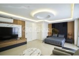 Girne merkezinde satılık modern ve lux 3+1 penthouse, özel havuzlu, özel çatı terası