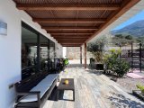 Satılık LÜX YENİ, taşınmaya hazır 4+1 özel havuzlu müstakil modern villa. Bellapais. Girne. TÜRK KOÇAN