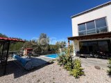 Satılık LÜX YENİ, taşınmaya hazır 4+1 özel havuzlu müstakil modern villa. Bellapais. Girne. TÜRK KOÇAN