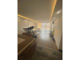Satılık 4+1 büyük özel havuzlu, deniz ve dağ mnzaralı lüx penthouse. Girne merkez